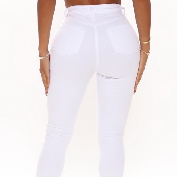 Fashion Nova Classic High Waist Jeans - Picture 6 of 7